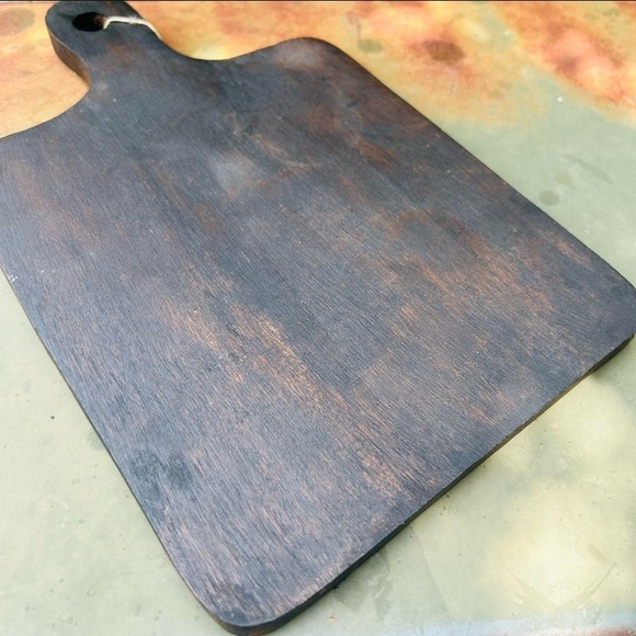Dark brown cutting board - Picture 2 of 2